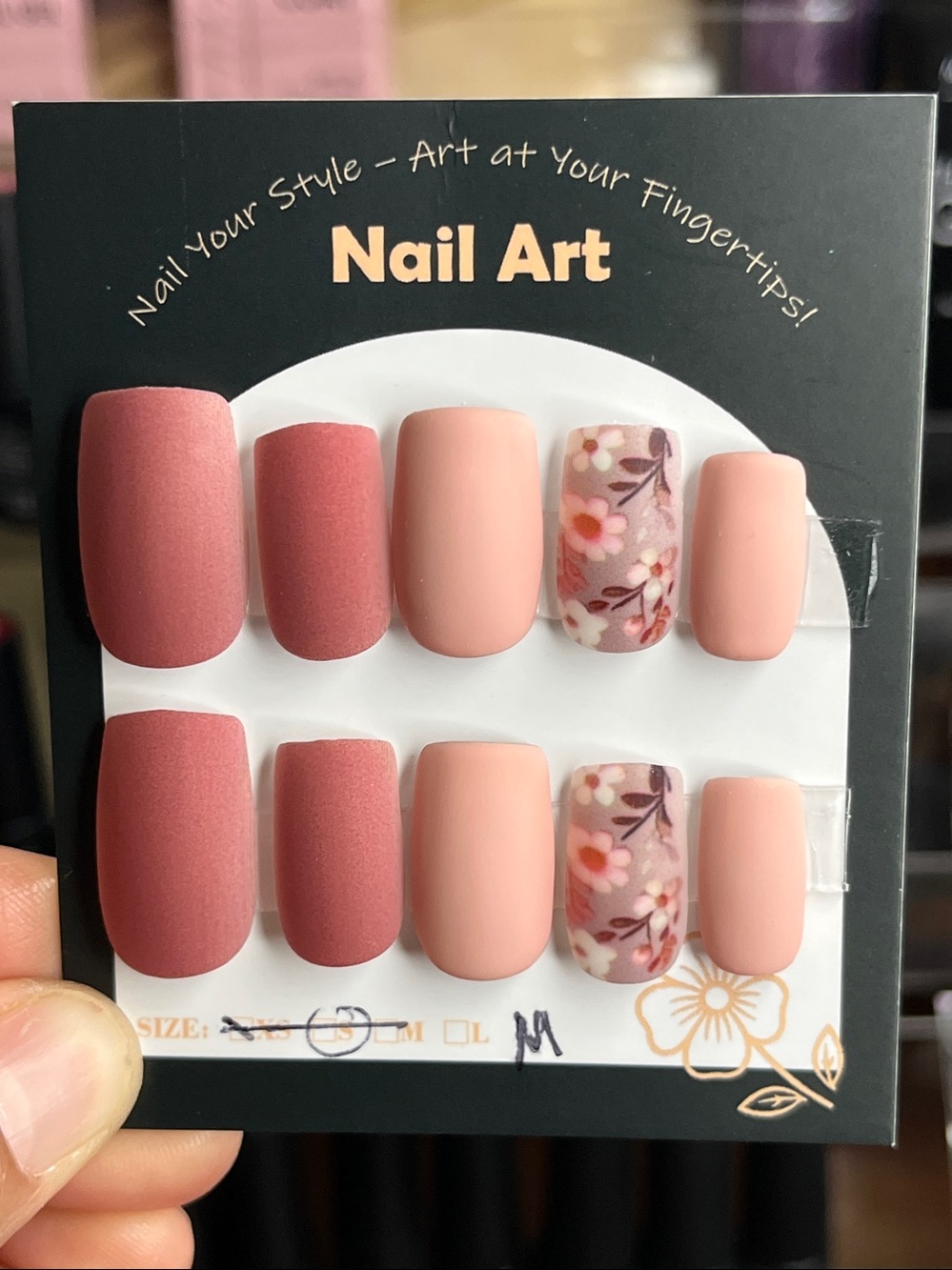 Floral Press-On Nails in Dusty Rose matte